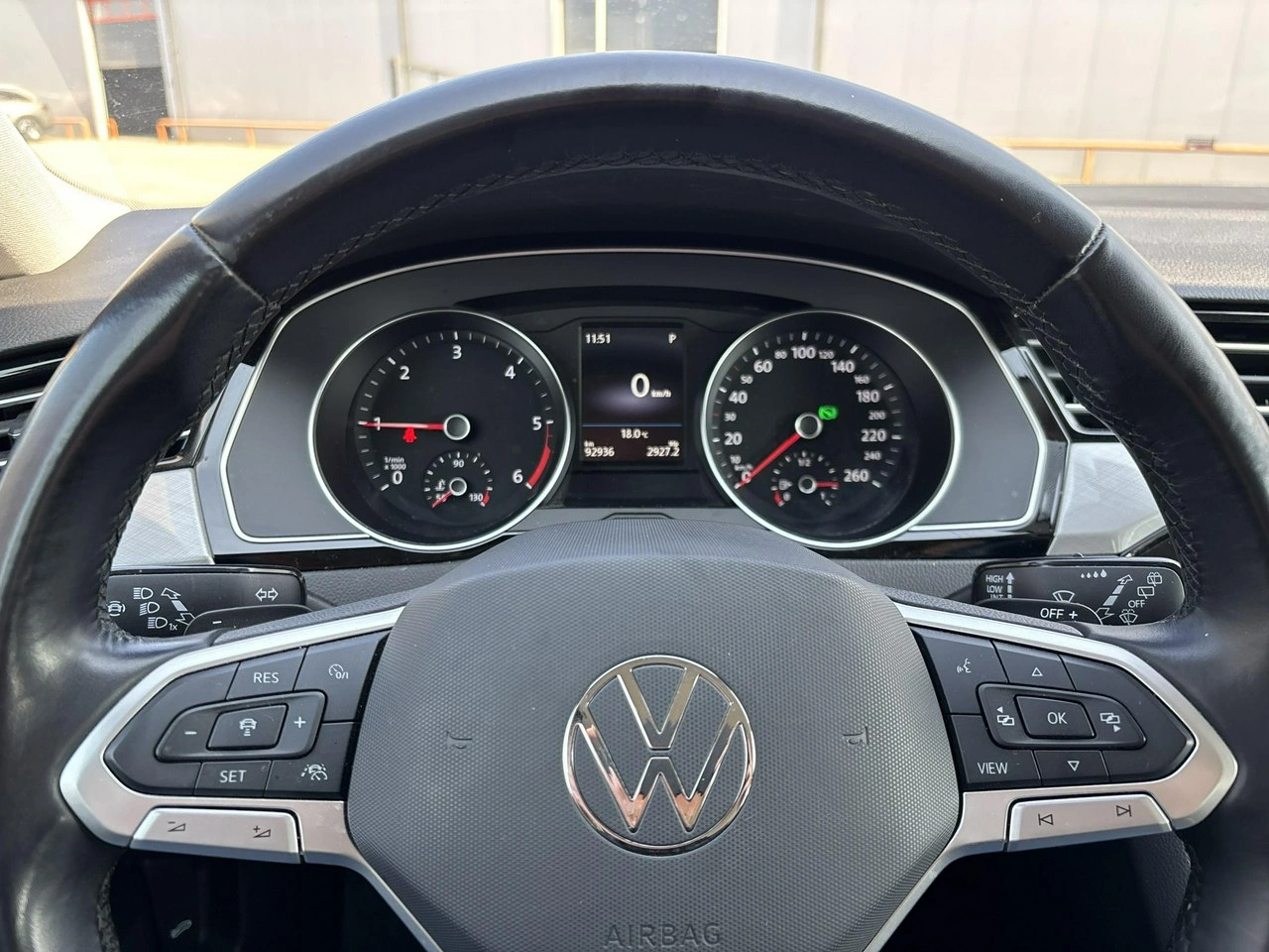 Volkswagen Passat - Zdjęcie 21