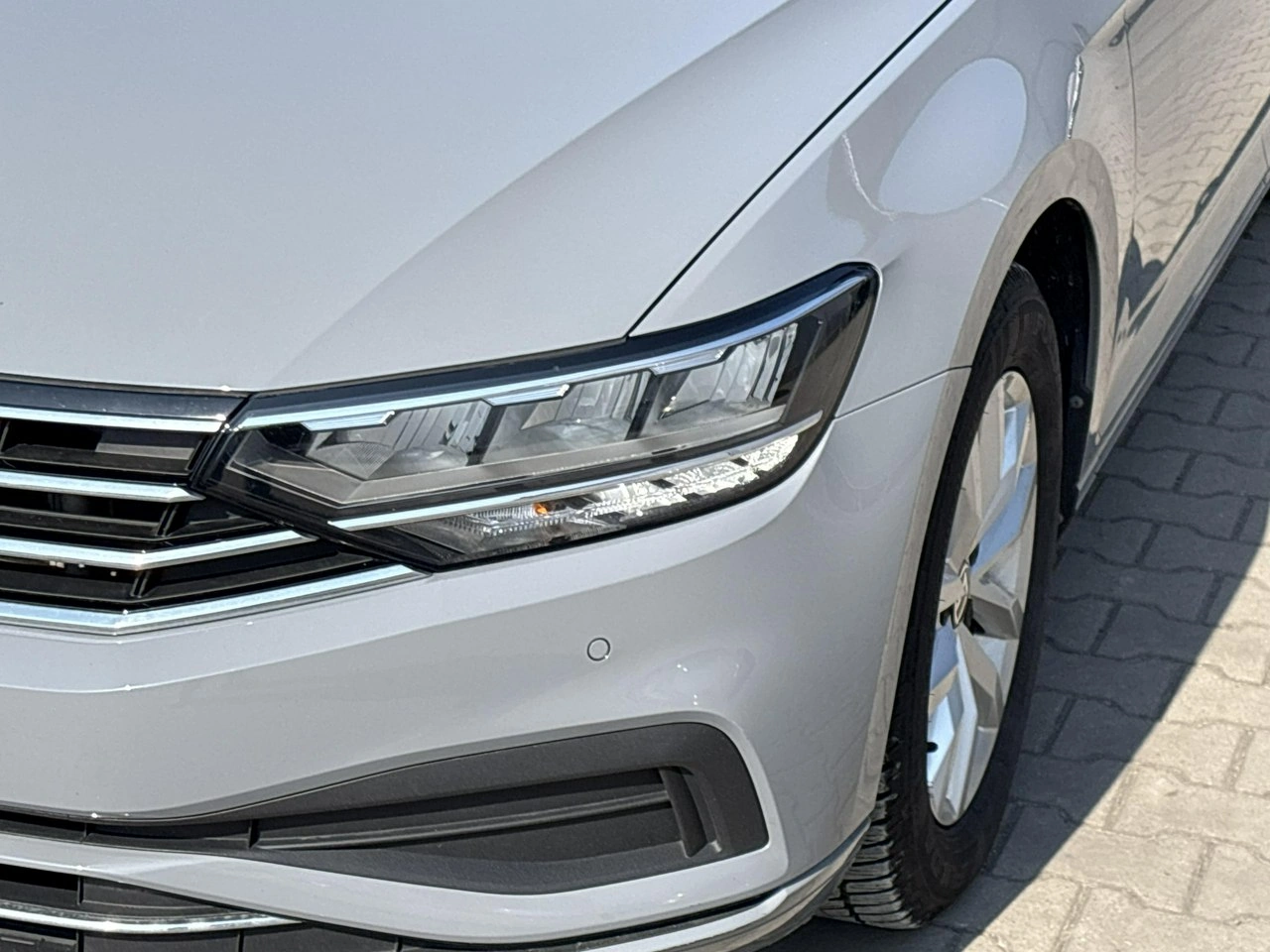 Volkswagen Passat - Zdjęcie 8