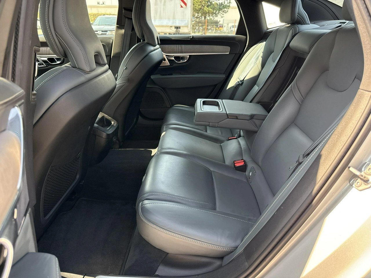 Volvo S90 - Zdjęcie 13