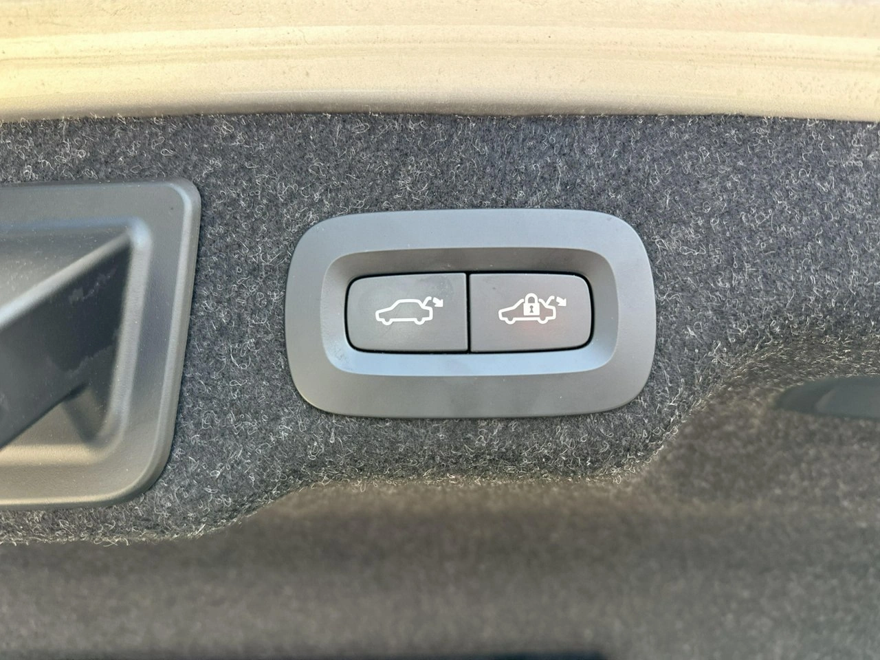 Volvo S90 - Zdjęcie 15