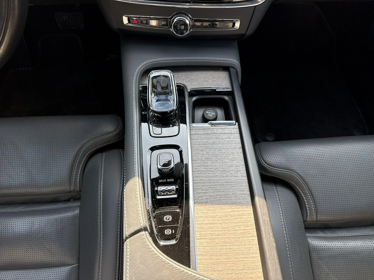 Volvo S90 - Zdjęcie 23