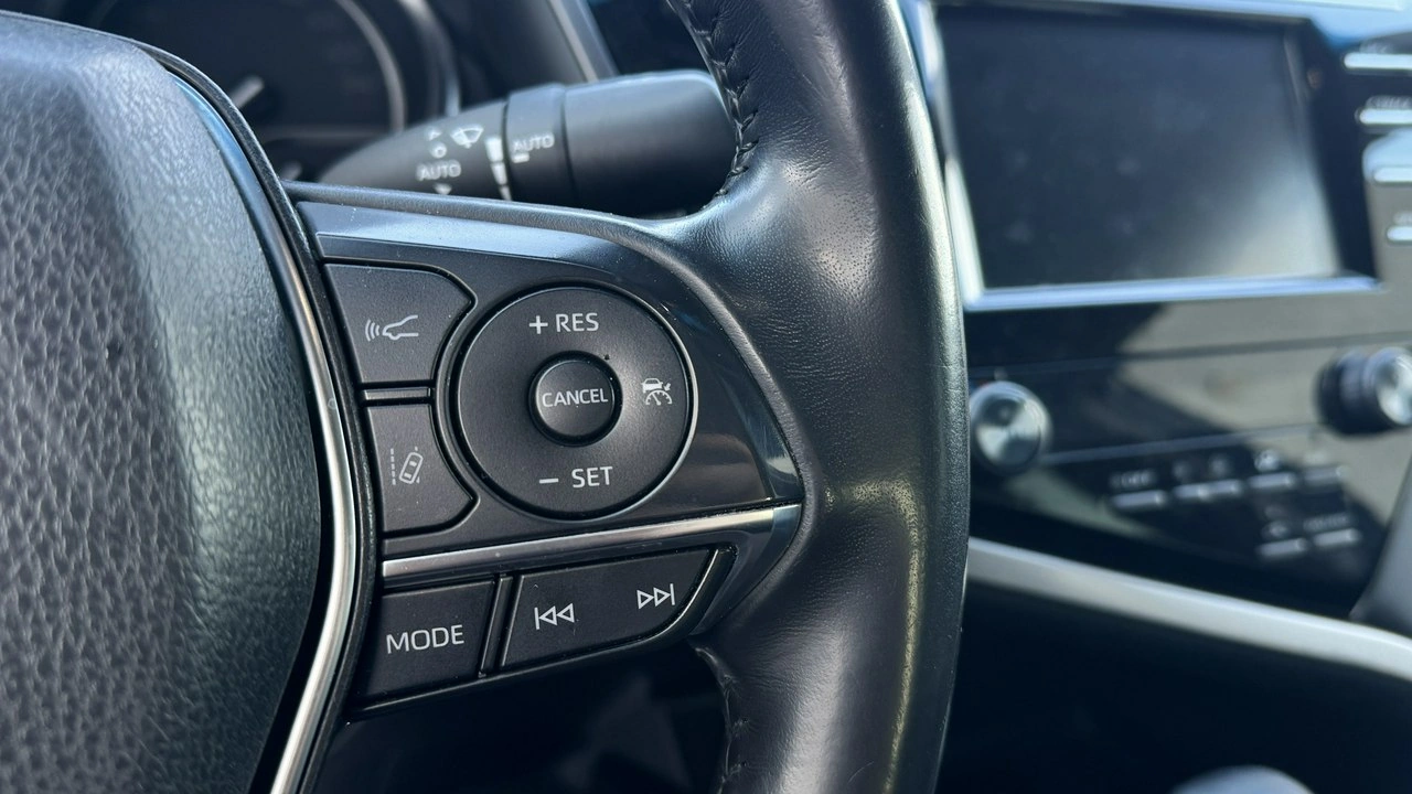 Toyota Camry - Zdjęcie 10