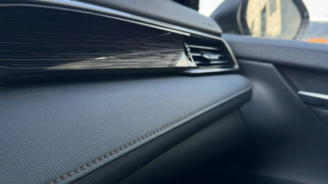 Toyota Camry - Zdjęcie 18