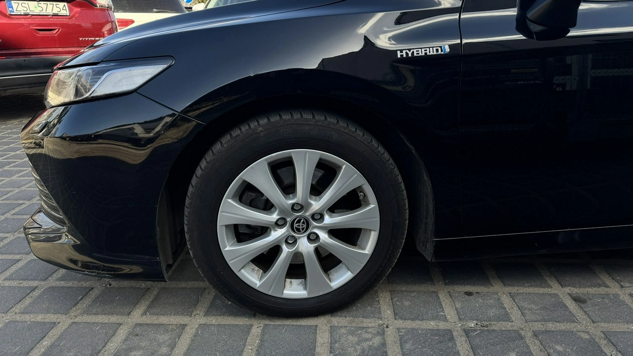Toyota Camry - Zdjęcie 31