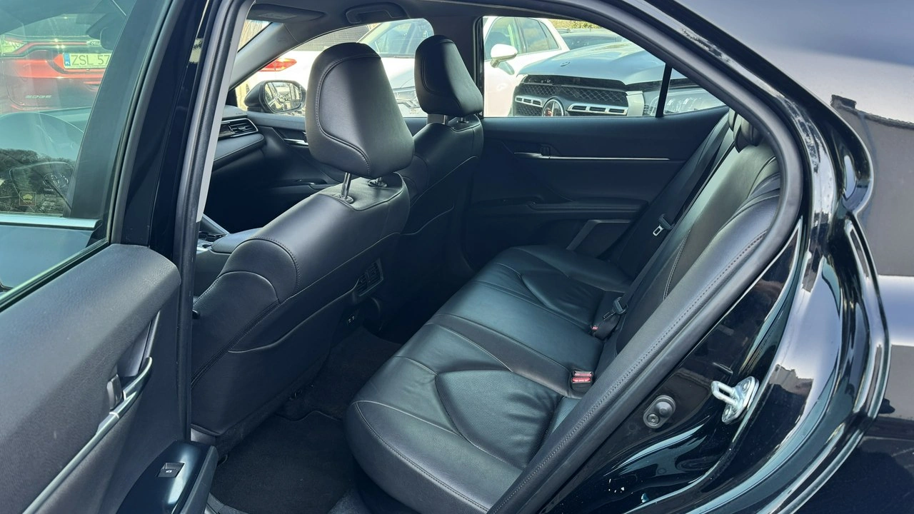 Toyota Camry - Zdjęcie 7