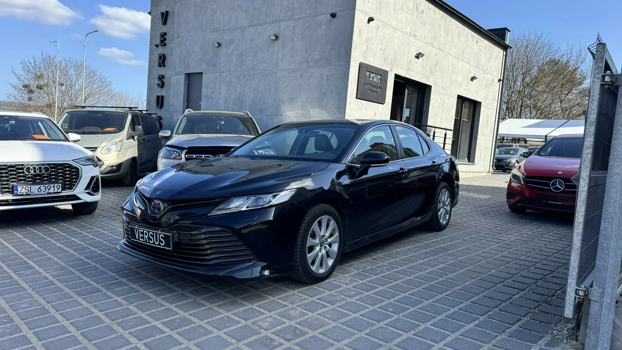 Toyota Camry - Główne zdjęcie