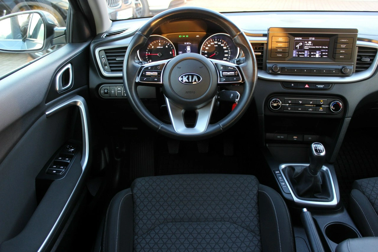Kia Ceed - Zdjęcie 11