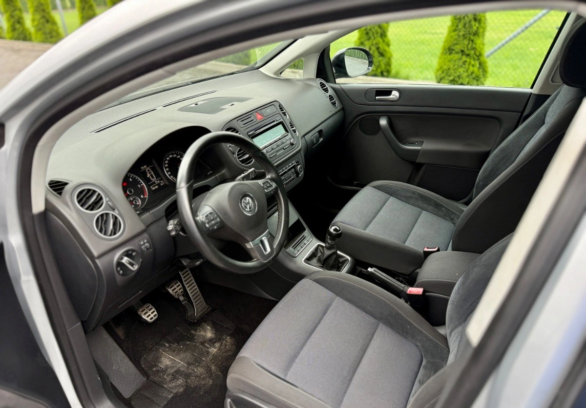 Volkswagen Golf Plus - Zdjęcie 12