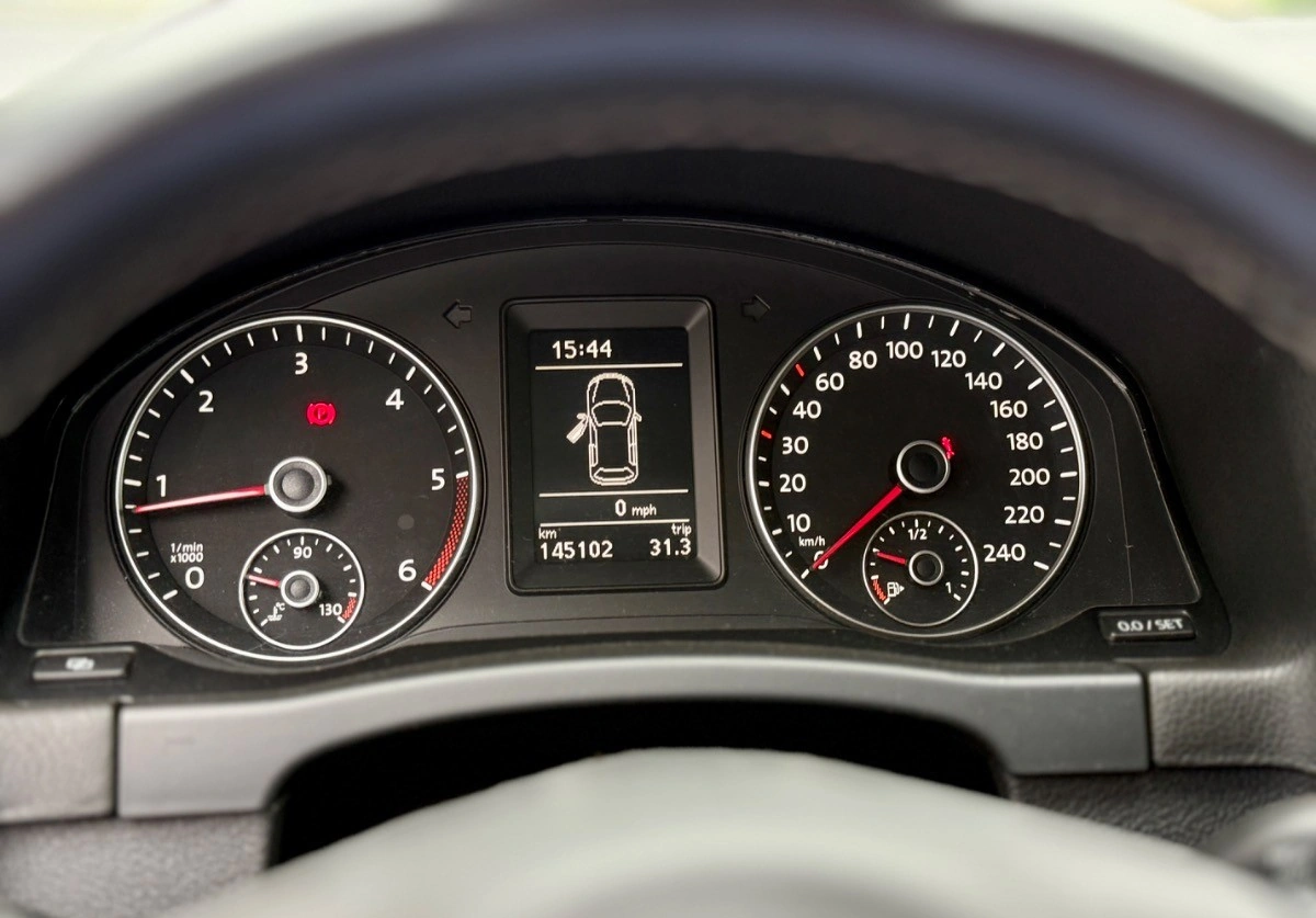 Volkswagen Golf Plus - Zdjęcie 24