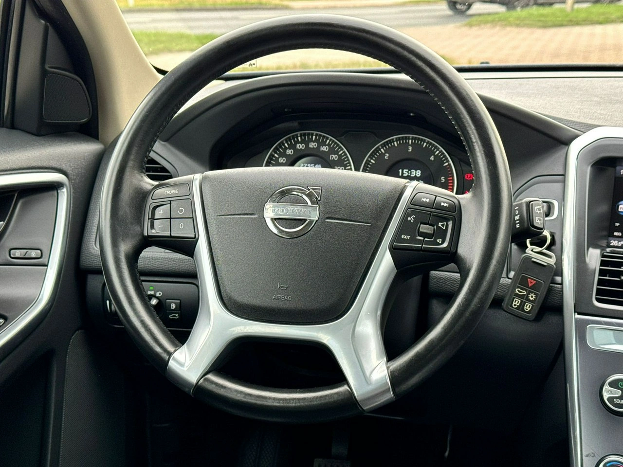 Volvo XC 60 - Zdjęcie 21