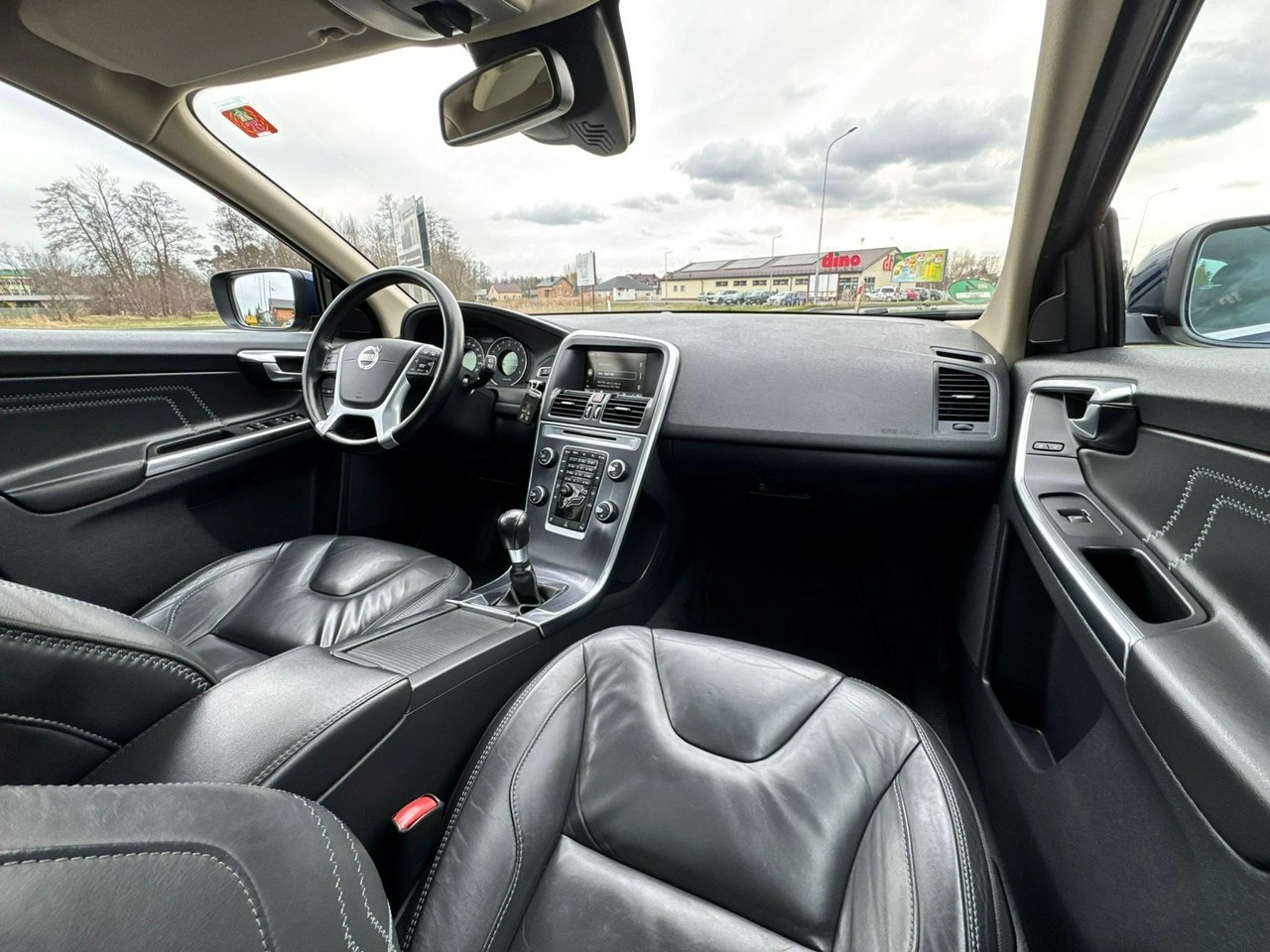 Volvo XC 60 - Zdjęcie 24