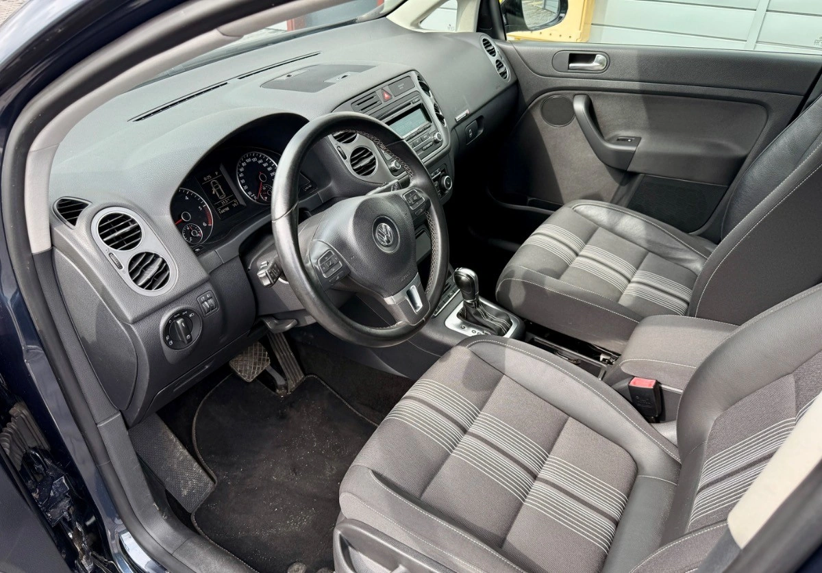 Volkswagen Golf Plus - Zdjęcie 12