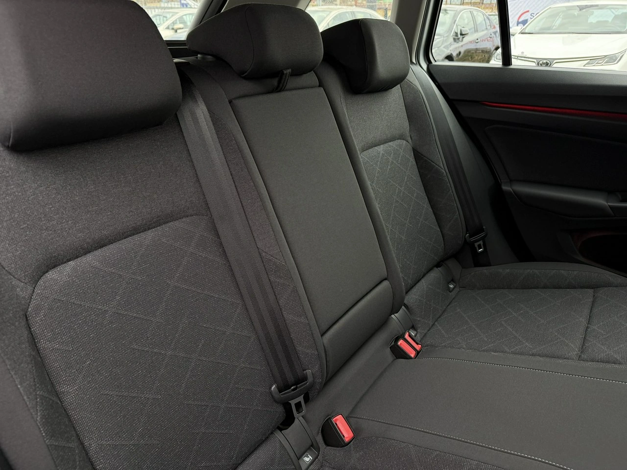 Volkswagen Golf - Zdjęcie 33