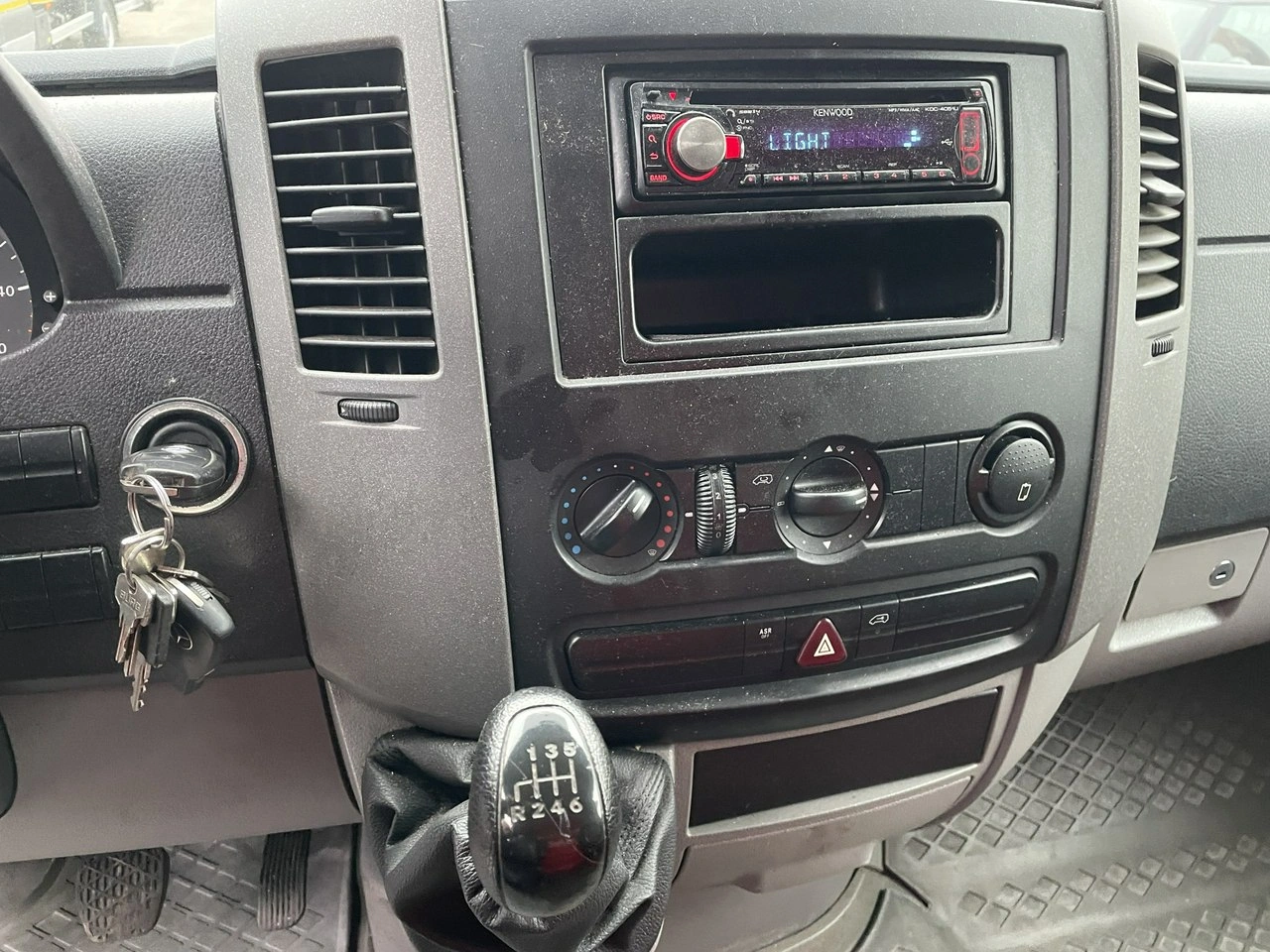 Mercedes Sprinter - Zdjęcie 19