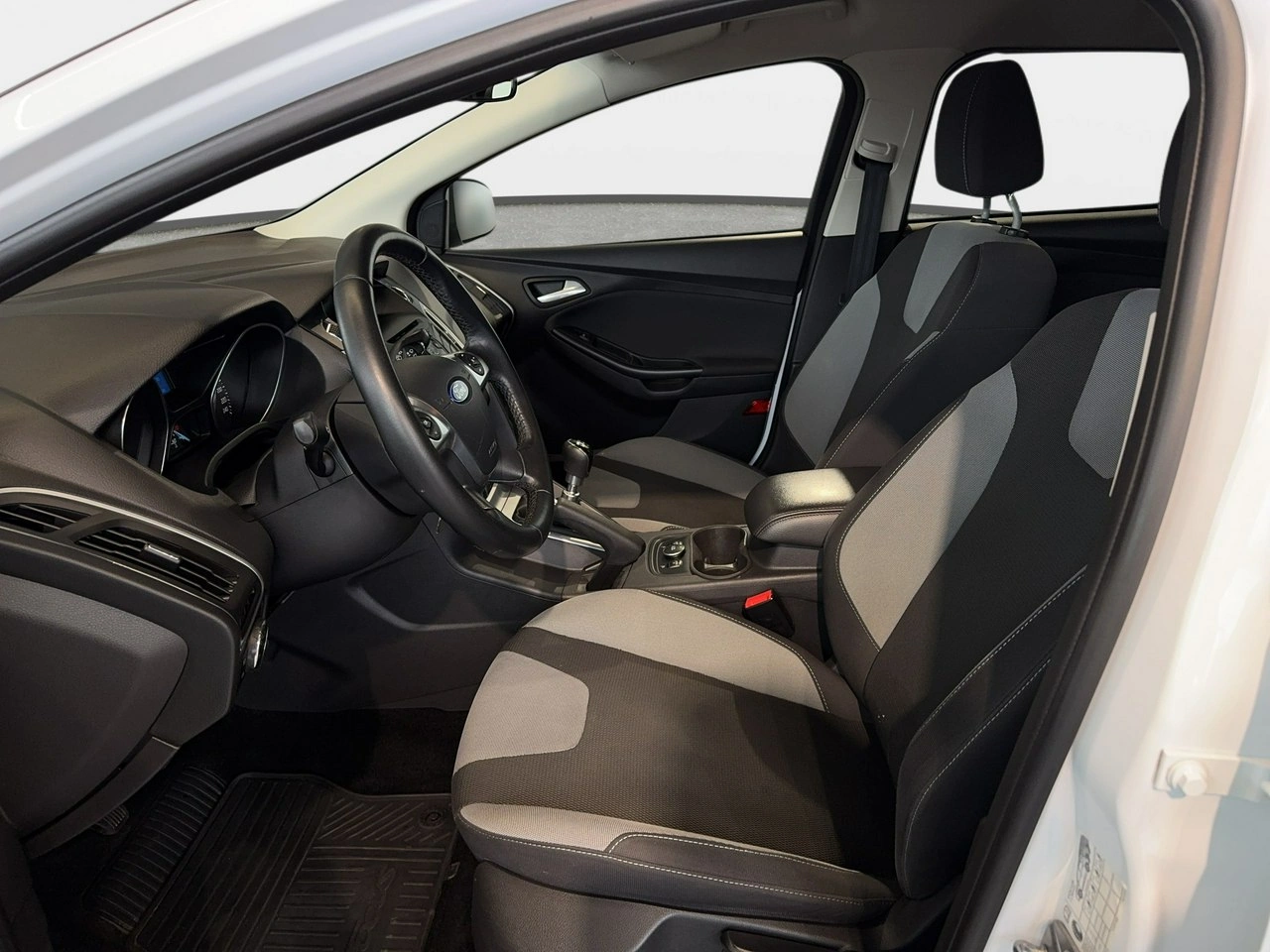 Ford Focus - Zdjęcie 9