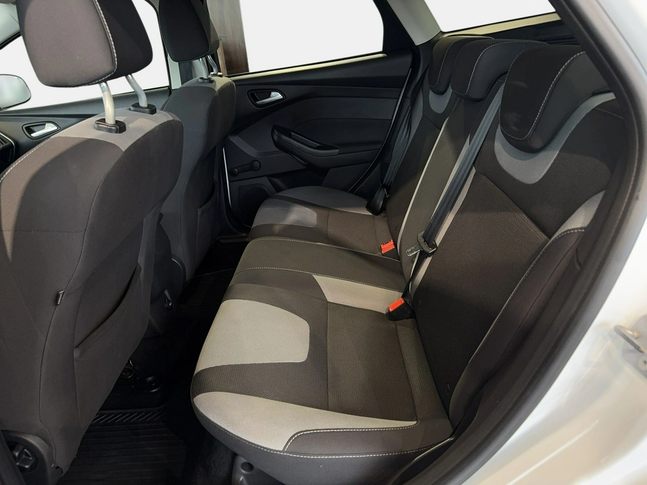 Ford Focus - Zdjęcie 10