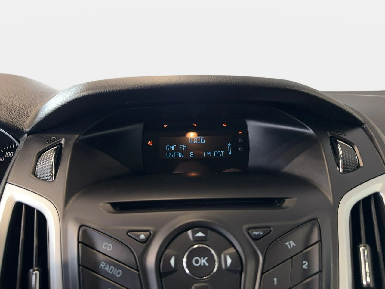 Ford Focus - Zdjęcie 17