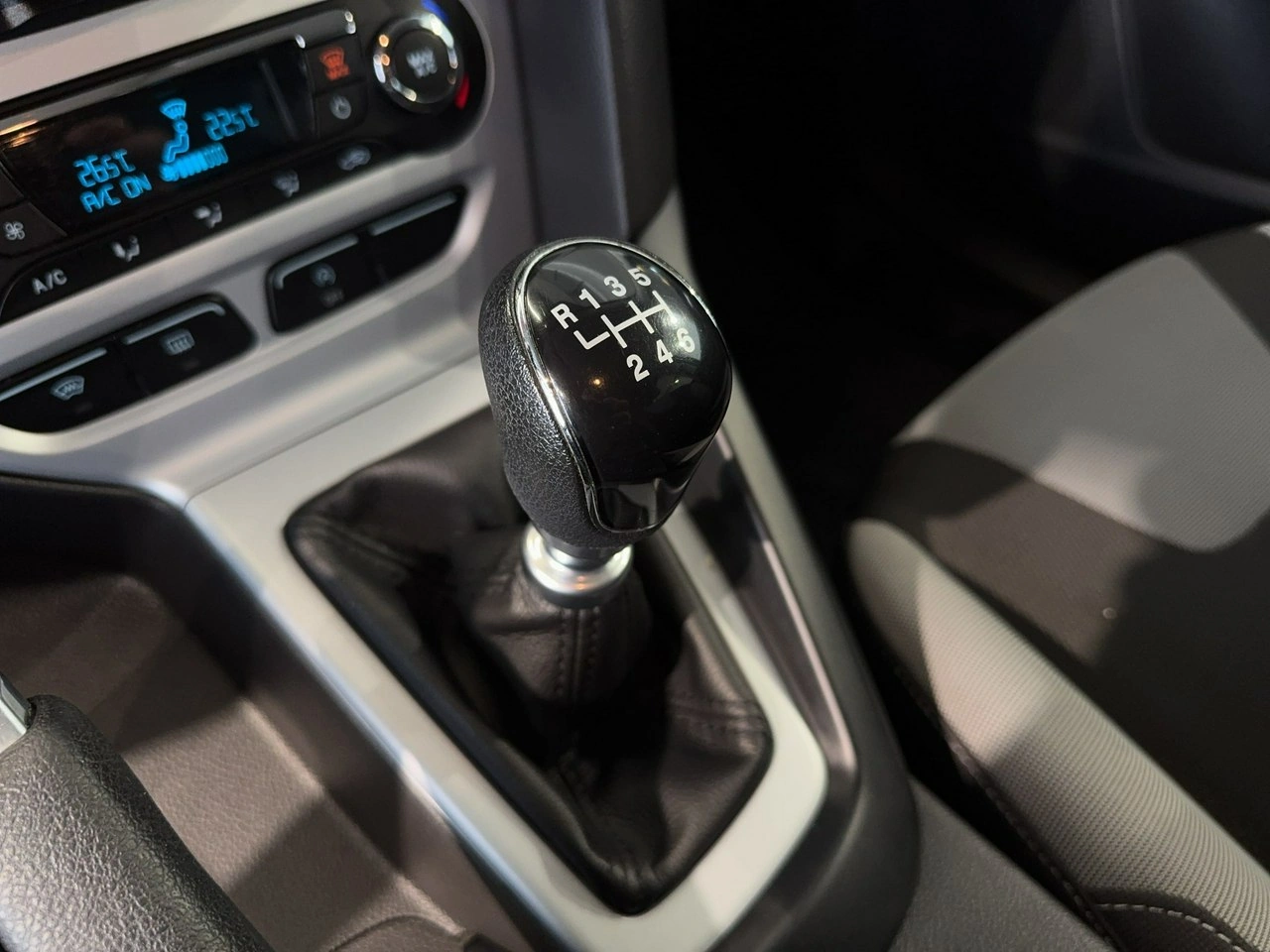 Ford Focus - Zdjęcie 20