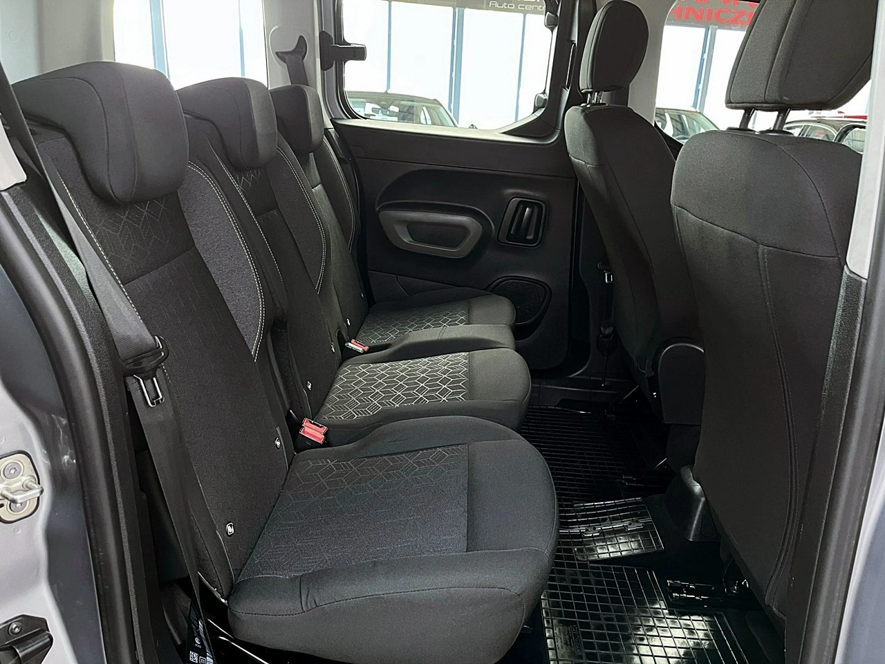 Peugeot Rifter - Zdjęcie 11