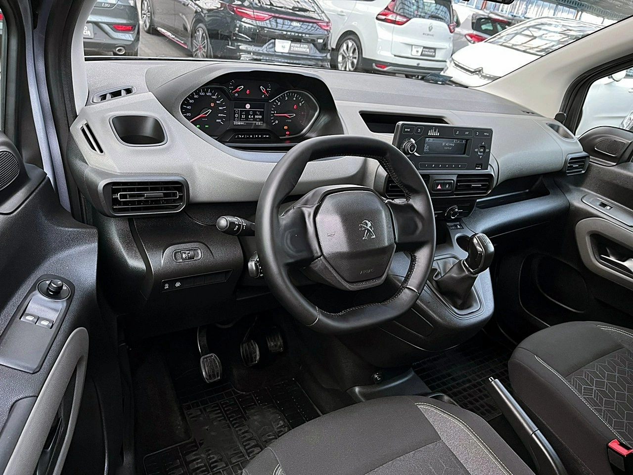 Peugeot Rifter - Zdjęcie 17