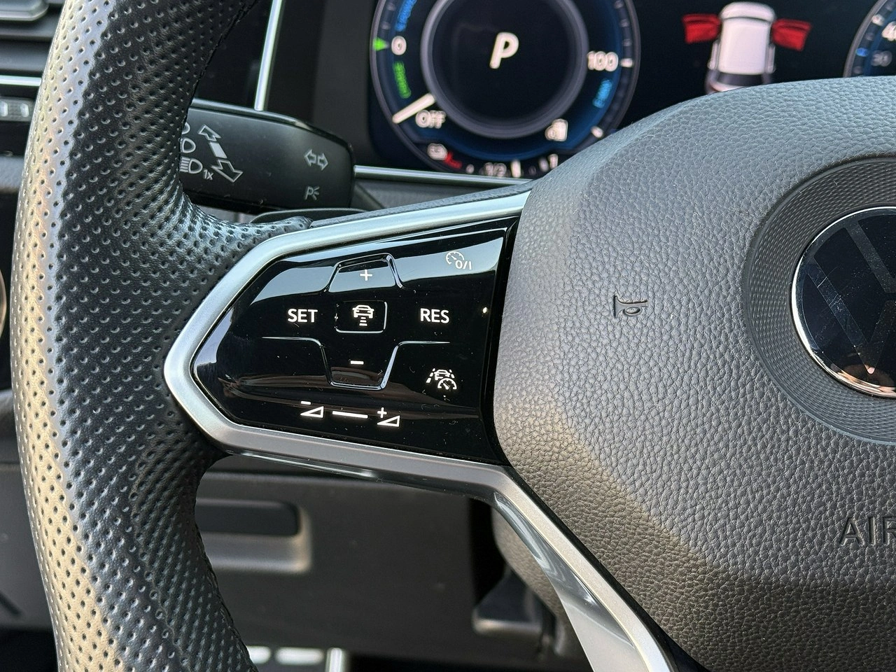 Volkswagen Golf - Zdjęcie 12