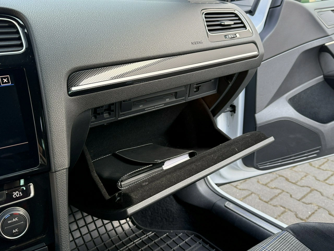 Volkswagen Golf - Zdjęcie 23