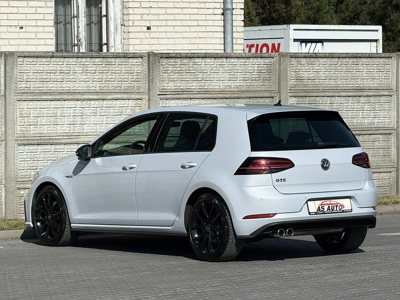 Volkswagen Golf - Zdjęcie 37