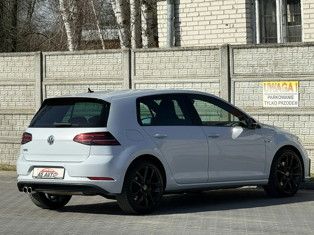 Volkswagen Golf - Zdjęcie 44