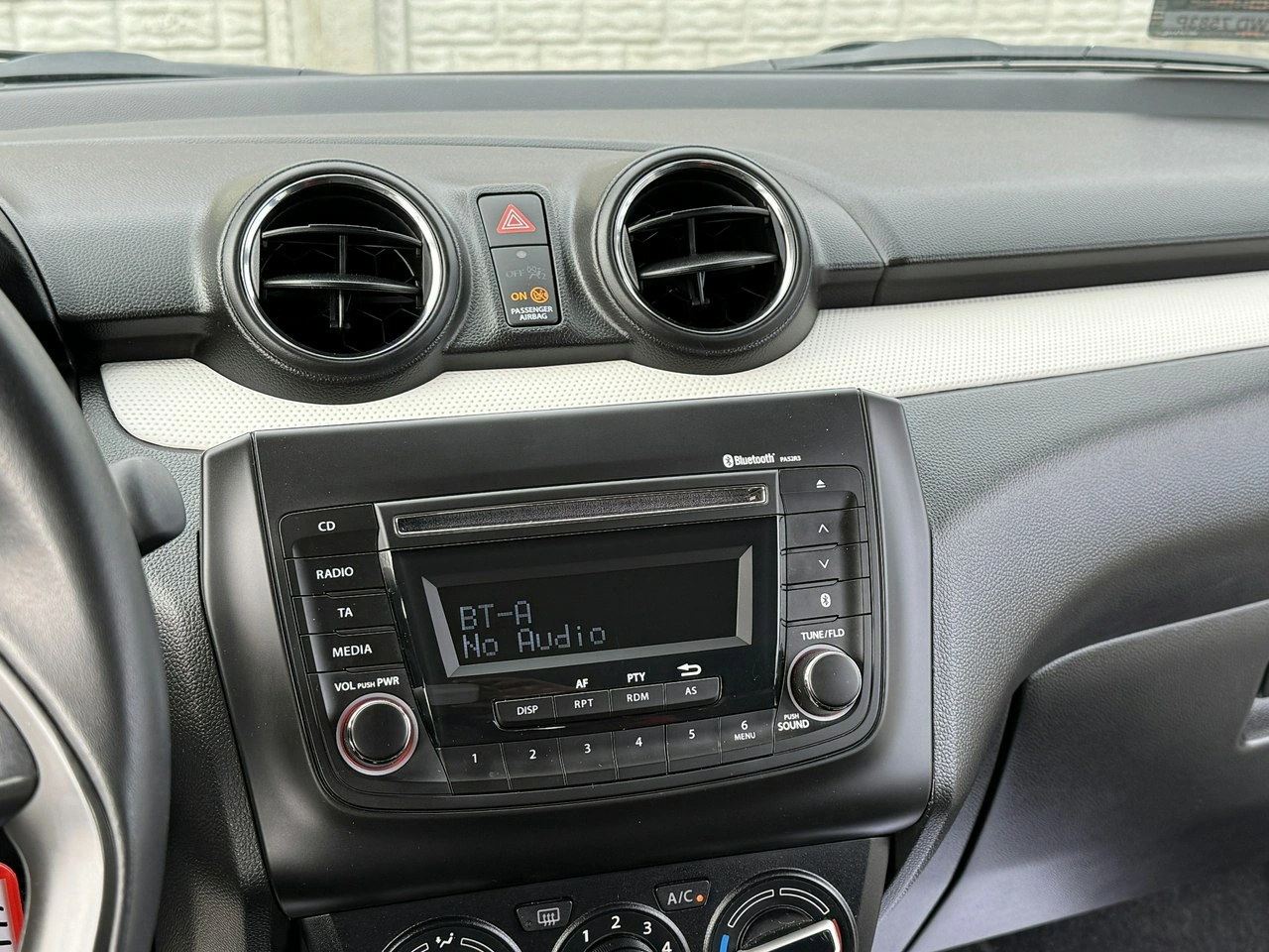 Suzuki Swift - Zdjęcie 50