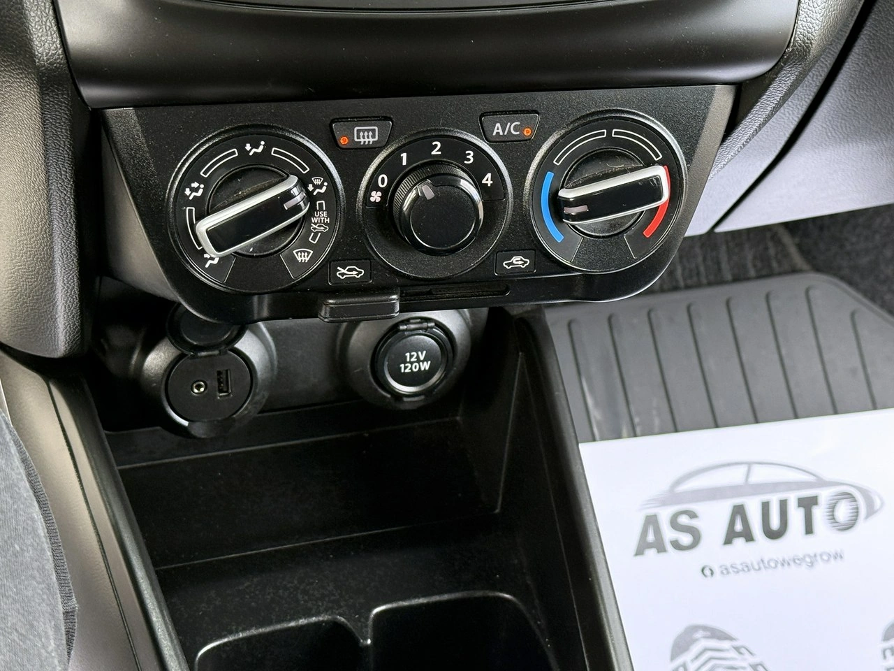 Suzuki Swift - Zdjęcie 7