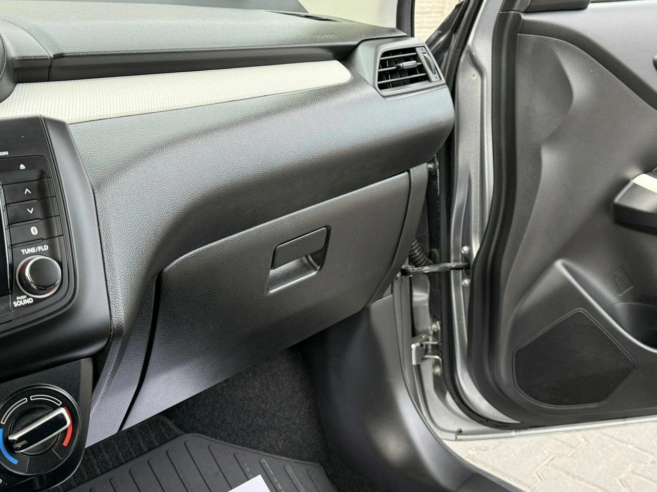 Suzuki Swift - Zdjęcie 51