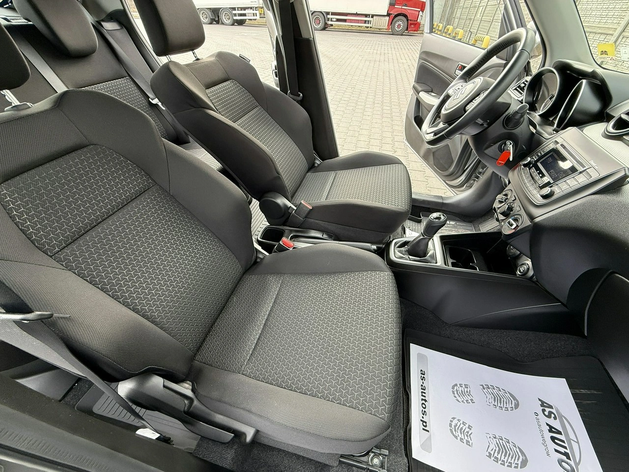 Suzuki Swift - Zdjęcie 46