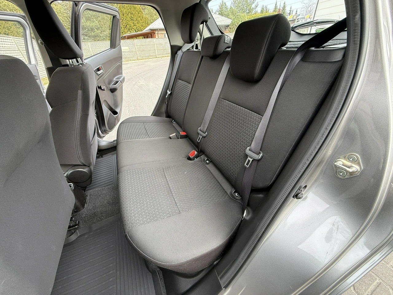 Suzuki Swift - Zdjęcie 14