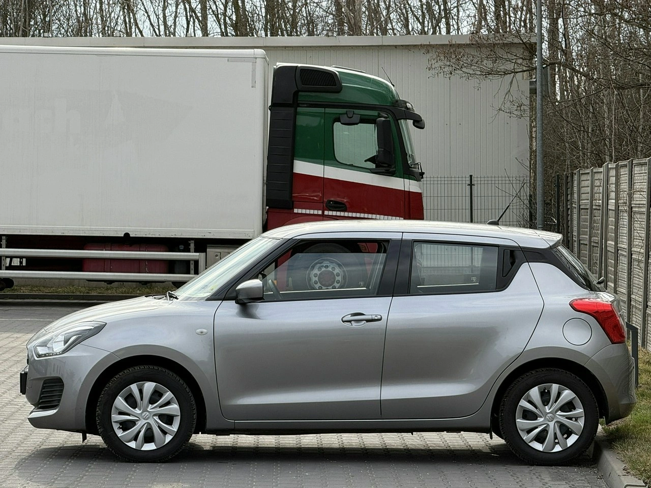 Suzuki Swift - Zdjęcie 21