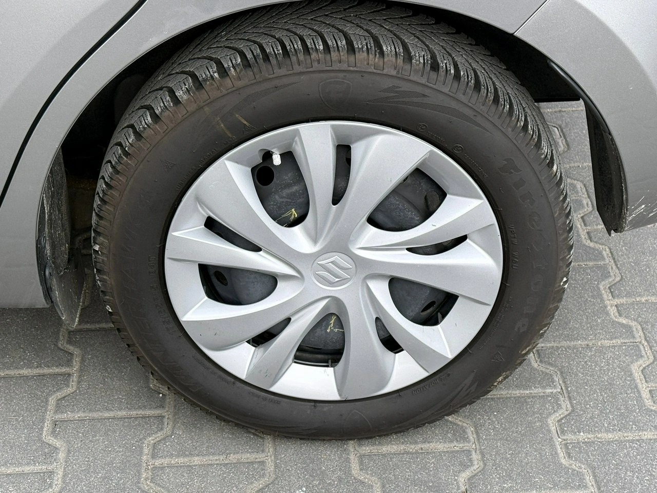 Suzuki Swift - Zdjęcie 17