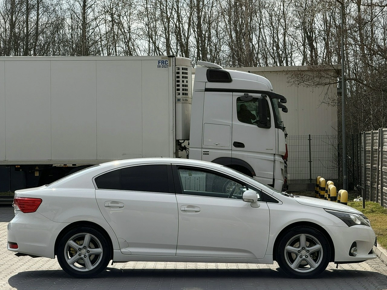 Toyota Avensis - Zdjęcie 28