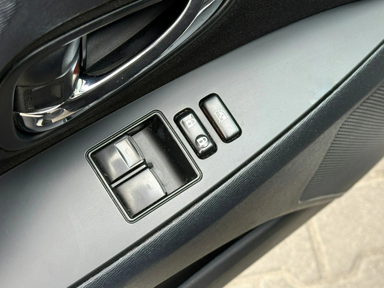 Toyota Avensis - Zdjęcie 13