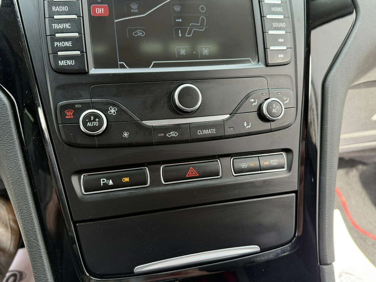 Ford Mondeo - Zdjęcie 46