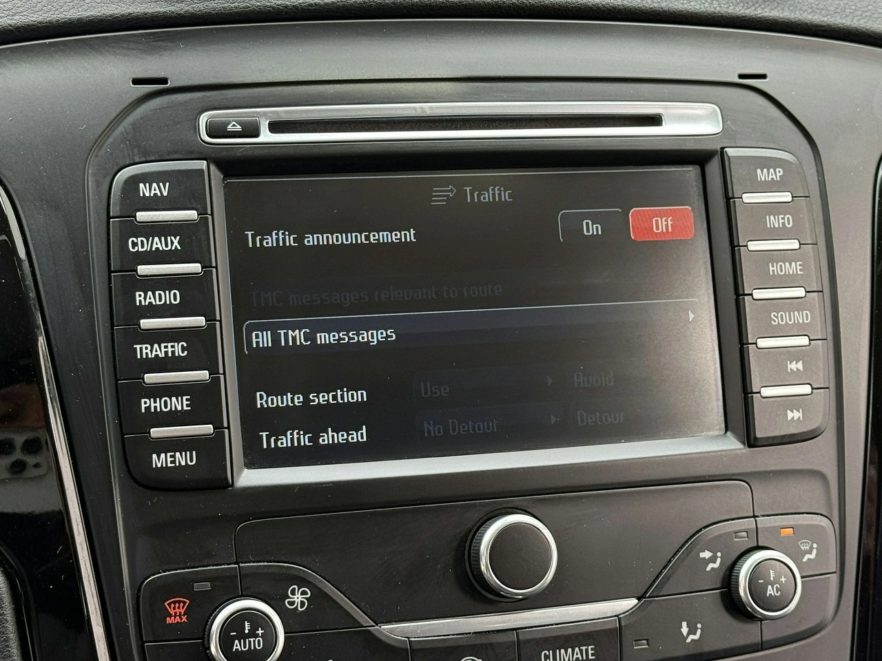 Ford Mondeo - Zdjęcie 40