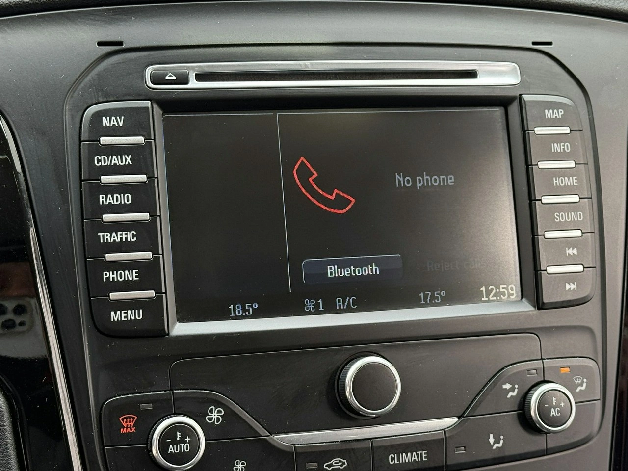 Ford Mondeo - Zdjęcie 41