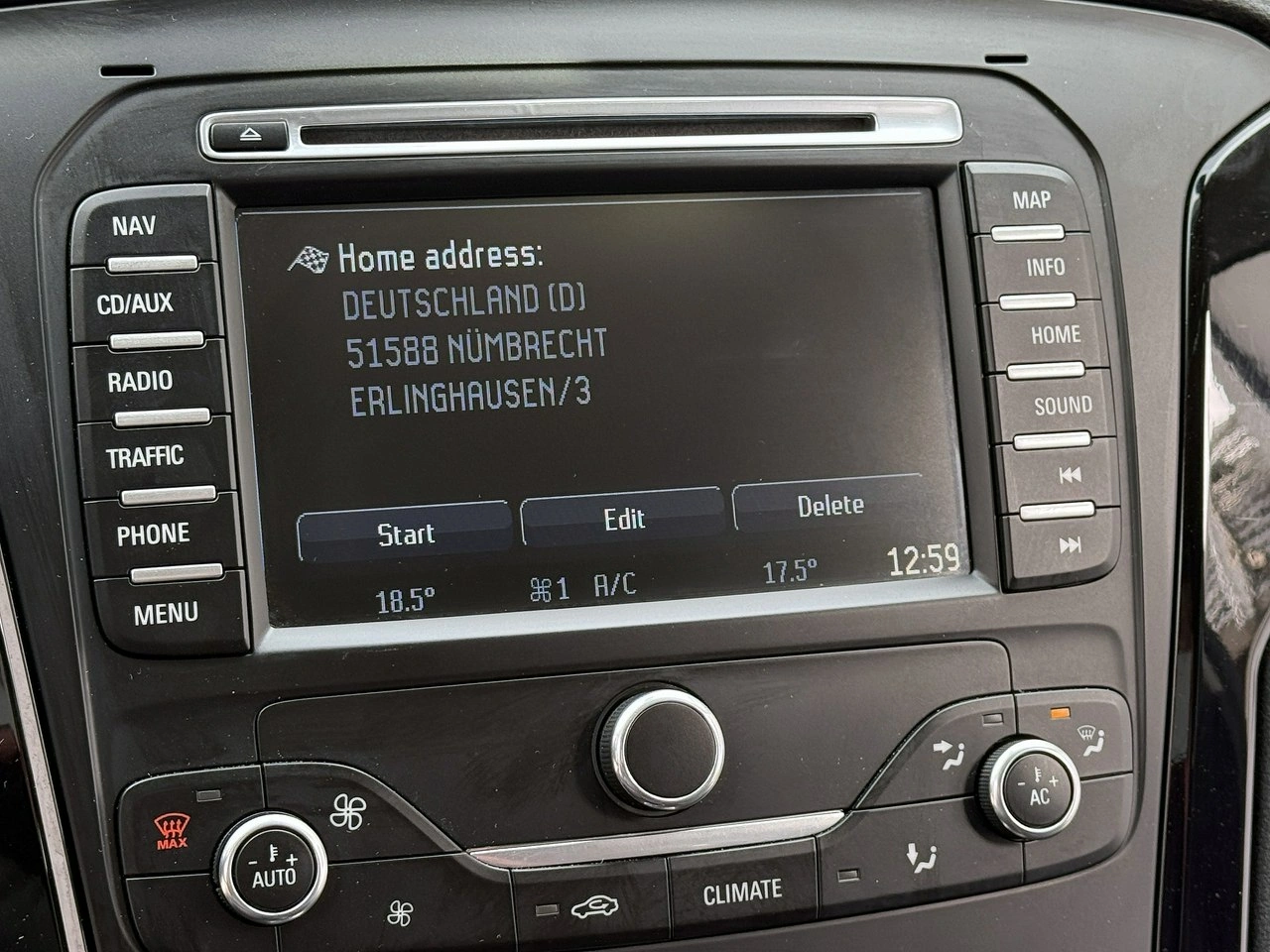 Ford Mondeo - Zdjęcie 43