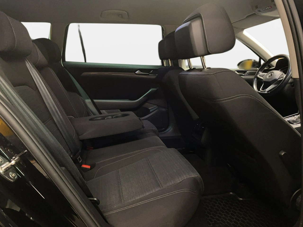 Volkswagen Passat Variant - Zdjęcie 13