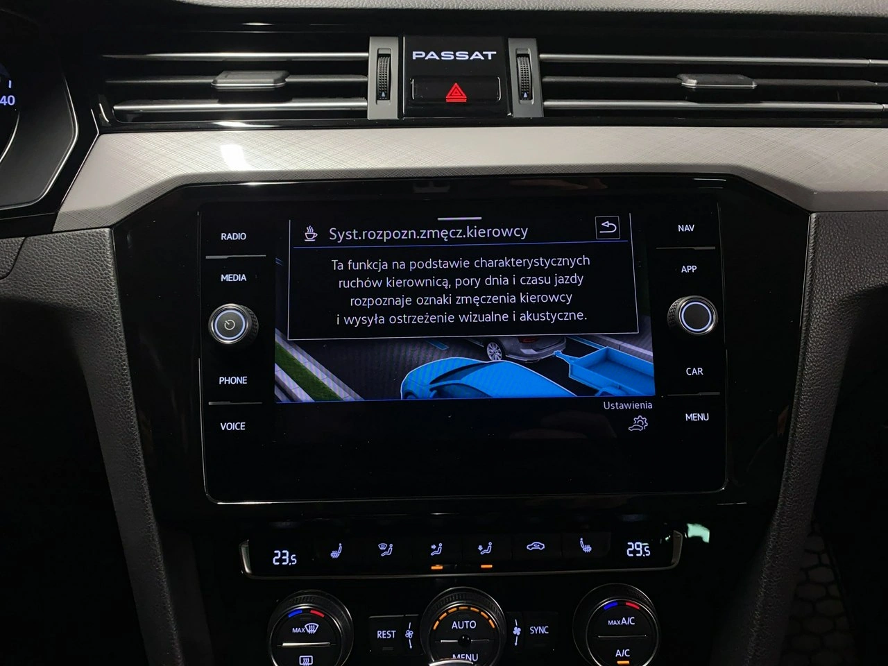 Volkswagen Passat Variant - Zdjęcie 29