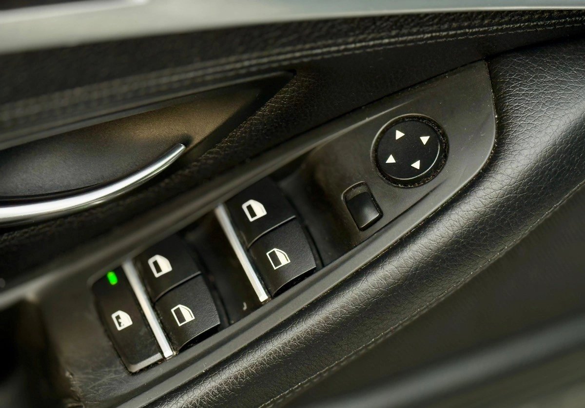 BMW Seria 5 - Zdjęcie 22