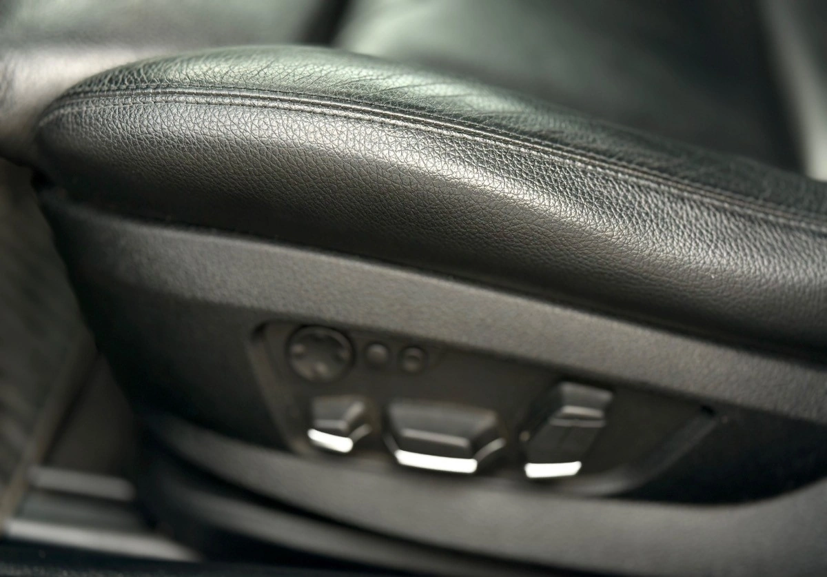 BMW Seria 5 - Zdjęcie 24