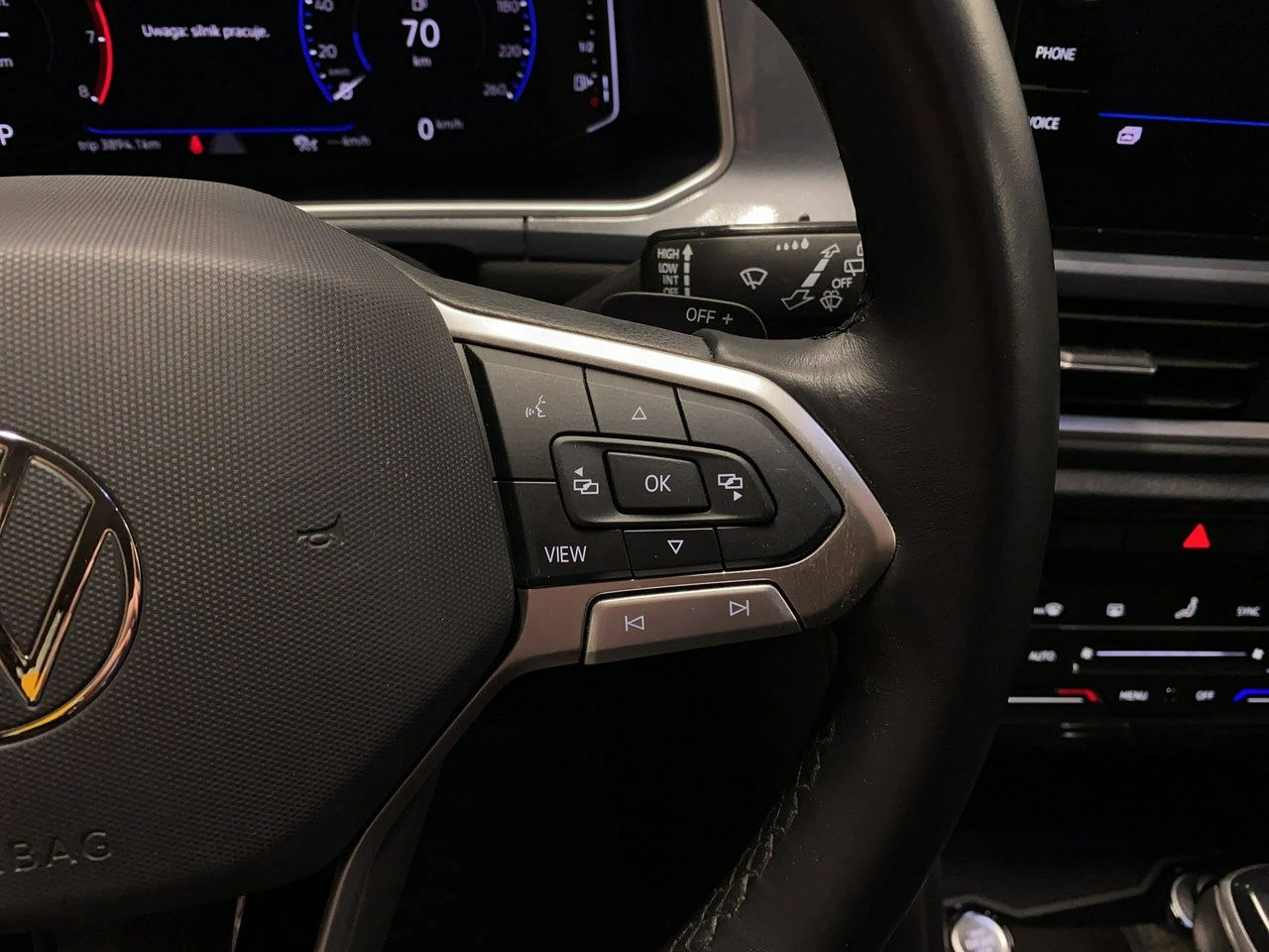 Volkswagen T-Roc - Zdjęcie 20