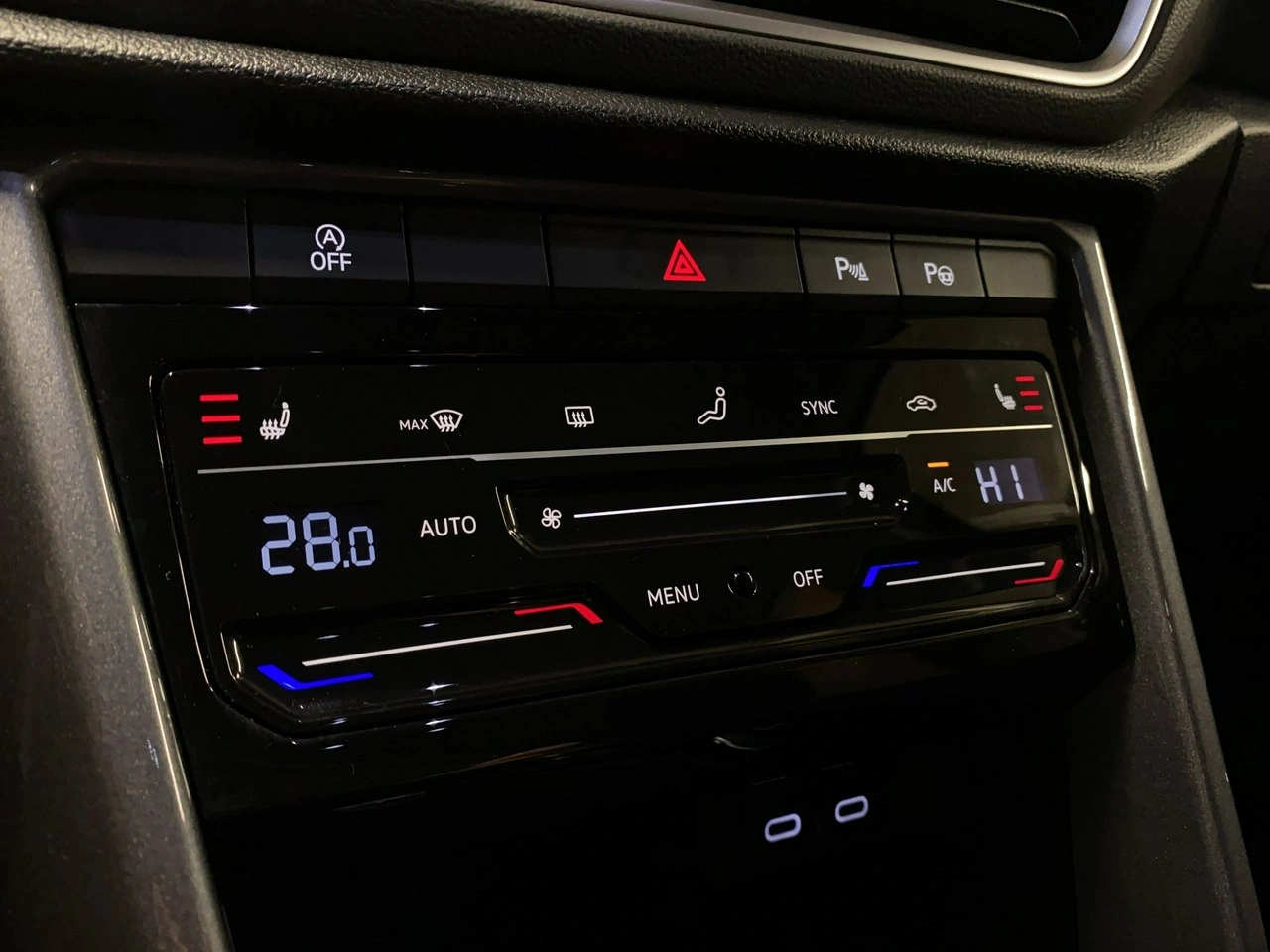 Volkswagen T-Roc - Zdjęcie 34