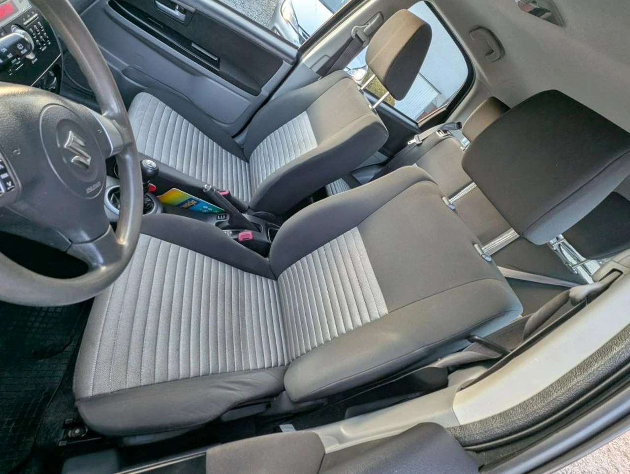 Suzuki SX4 - Zdjęcie 10