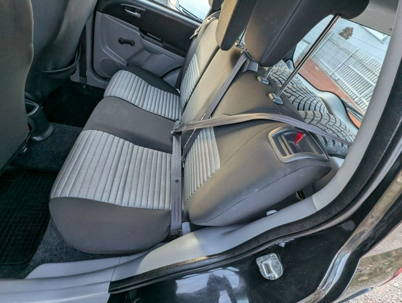 Suzuki SX4 - Zdjęcie 12