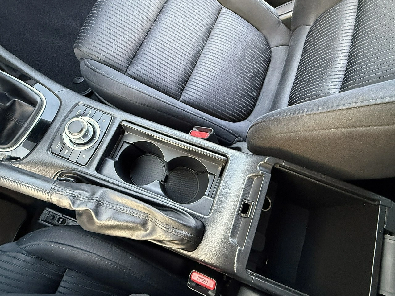 Mazda 6 - Zdjęcie 14